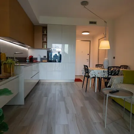 Wellness E Relax, Ideale Per Raggiungere Rho Fiera Apartment